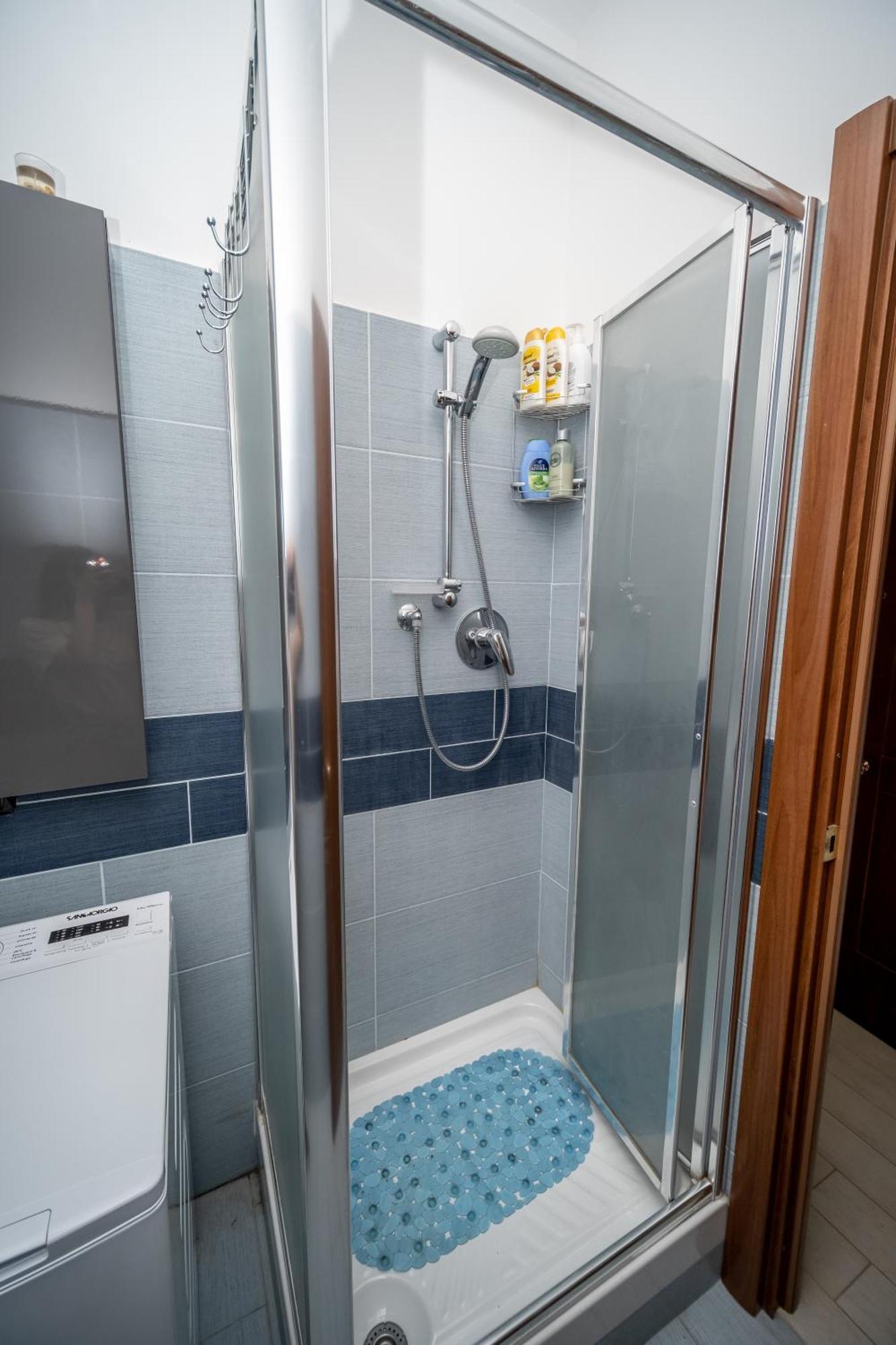Fiumicino Business&Vacation Apt Wifi Екстер'єр фото